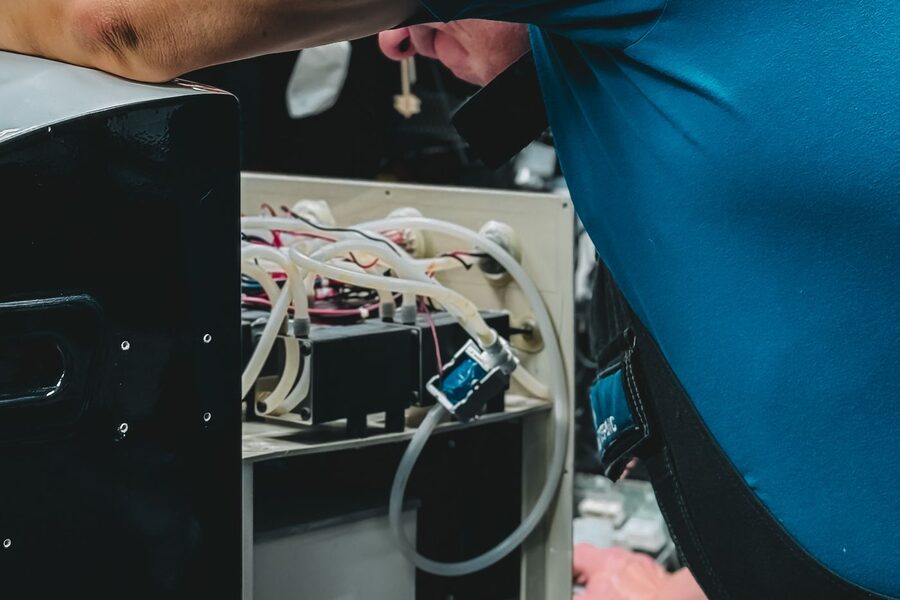 Instalación eléctrica del equipo